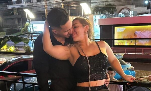 Aparecieron fotos mimosas de la ex del Pájaro y ella explotó: “Estoy harta”