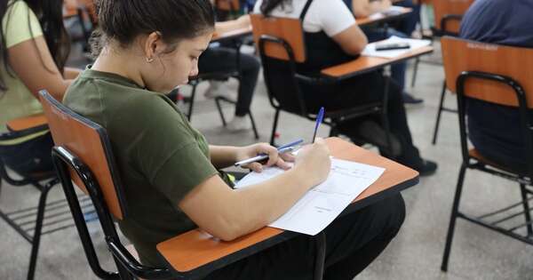 Diario HOY | Casi 20 mil personas se inscribieron para acceder a las Becas de Gobierno