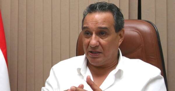 La Nación / Condenan al exgobernador de Central a 10 años de cárcel por malversación de fondos