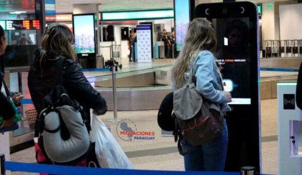 Salud remarca obligatoriedad del certificado de vacunación para ingresar a varios países