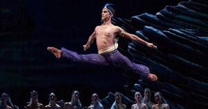 La Nación / Bailarín paraguayo se destaca como solista en el Teatro Colón de Argentina
