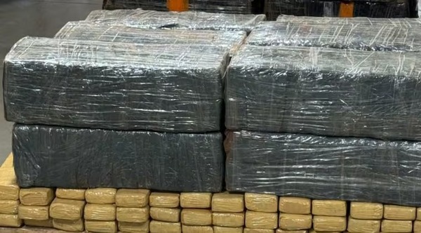 En Foz atrapan a un paraguayo con un cargamento de más de 300 kilos de marihuana - ADN Digital