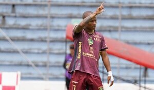 Versus / Conmoción en el Mushuc Runa de Almeida por la muerte de un futbolista