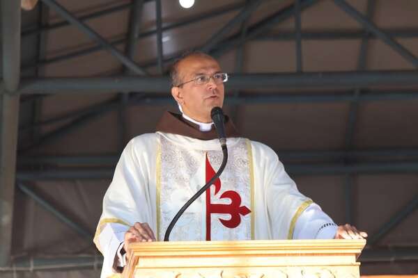 “Muchos ocupan tronos que no son de Dios”, resaltan durante misa en Caacupé - Nacionales - ABC Color