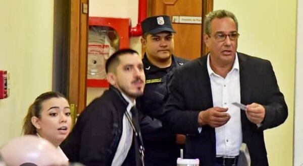 Hugo Javier y gavilla, condenados por corrupción en pandemia •