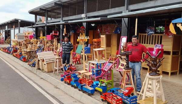Juguetes de madera desde G. 20.000 para el Día de los Reyes Magos en Caaguazú - Nacionales - ABC Color