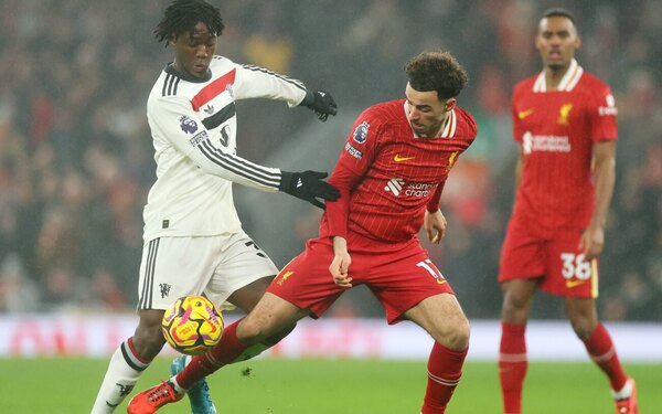 Versus / ¡Liverpool se frena ante el Manchester United en un partidazo!