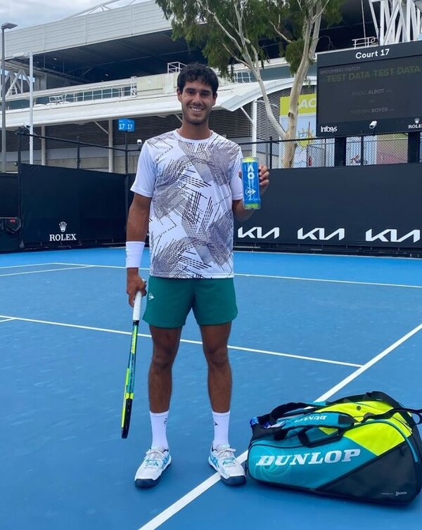 Dani Vallejo debuta en Melbourne ante el búlgaro Adrian Andreev