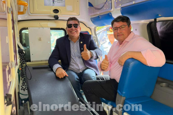 Comandante de la Junta Nacional de Bomberos agradeció al gobernador de Amambay Juancho Acosta por las ambulancias - El Nordestino