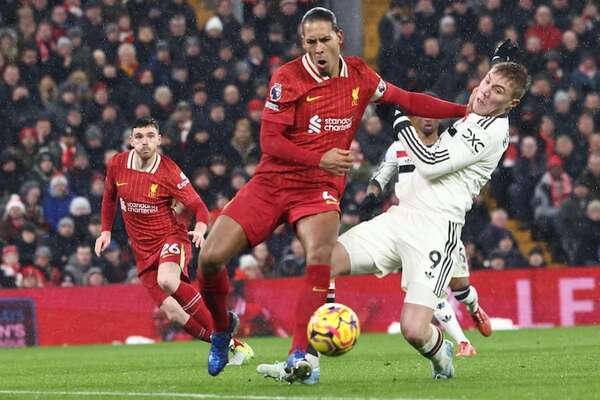 Manchester United impide que el Liverpool refuerce su liderato - Fútbol Internacional - ABC Color