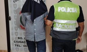 Comerciante detiene a sujeto que robó dinero y celular en su local del mercado de C. del Este – Diario TNPRESS
