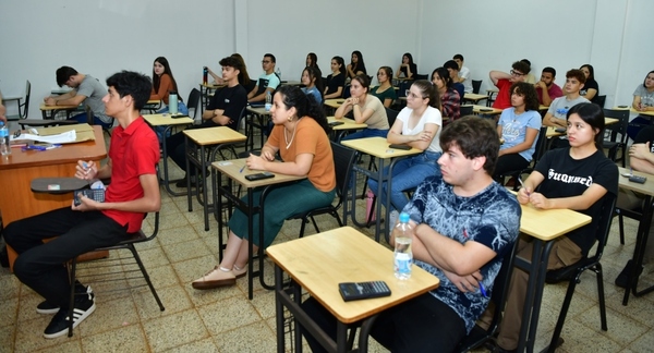 Más de 15.000 jóvenes se inscribieron para pujar por una beca del Gobierno