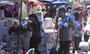 Se mantiene la tradición: Reyes Magos colmaron la avenida Eusebio Ayala