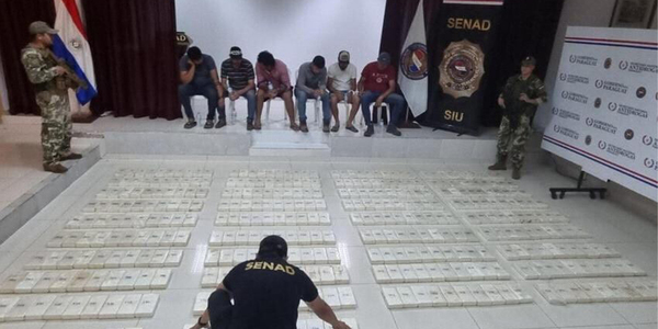OPERATIVO PERLA NEGRA: COCAÍNA INCAUTADA TIENE ORIGEN BOLIVIANO Y SU DESTINO FINAL ERA BRASIL - Itapúa Noticias