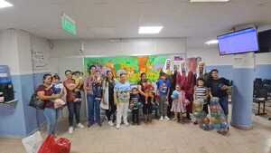 Club de Motos Antiguas y Clásicas del Sur trae alegría a los niños del Hospital Pediátrico y Regional en el Día de los Reyes Magos