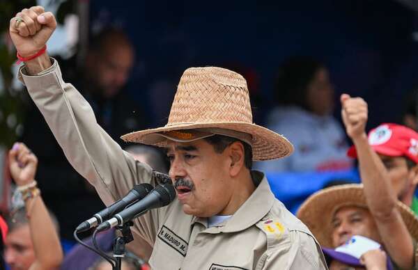 Maduro se aferra al poder frente una presión internacional y reclamos de la oposición - Mundo - ABC Color
