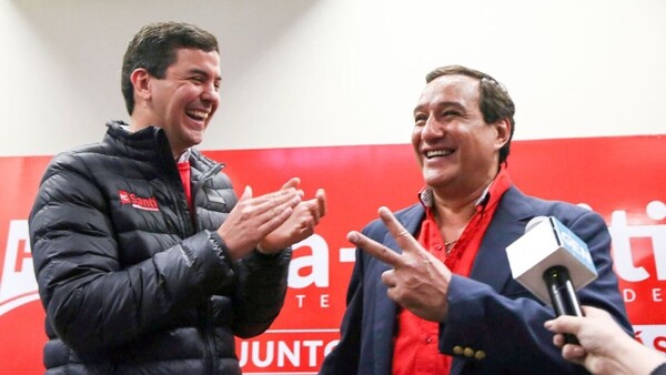 El día en que Santi ganó un sorteo de Hugo Javier y la historia detrás de esta foto viral