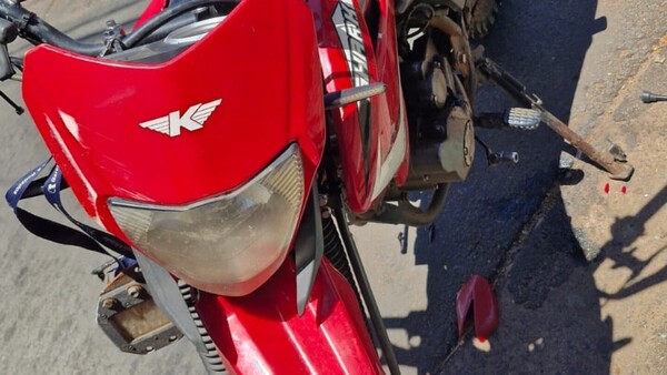 Caacupé: Motociclista alemán fallece al chocar por un auto que intentó cruzar la ruta PY02