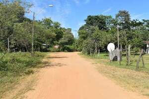 Piden reanudar obras de camino de todo tiempo en Isla Yasyretá - Nacionales - ABC Color