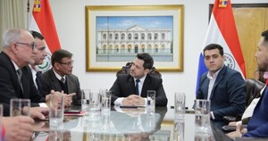 Latorre ya tiene los votos para la reelección y frena el plan de Gamarra y Narváez para quebrar la bancada