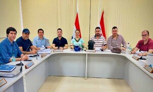 Regalo de Reyes: Concejales de Coronel Oviedo se aumentaron dieta a G. 16.000.000 – Prensa 5