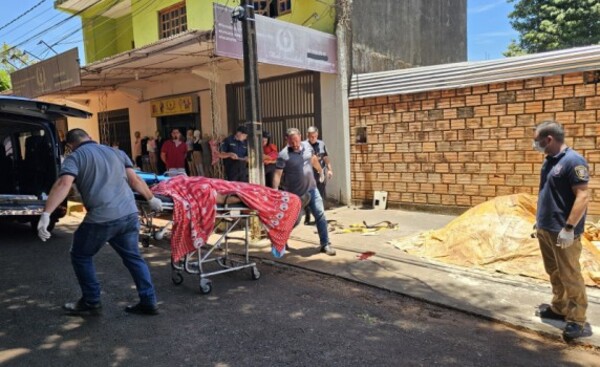 Electricista cayó de una columna y murió al golpearse la cabeza