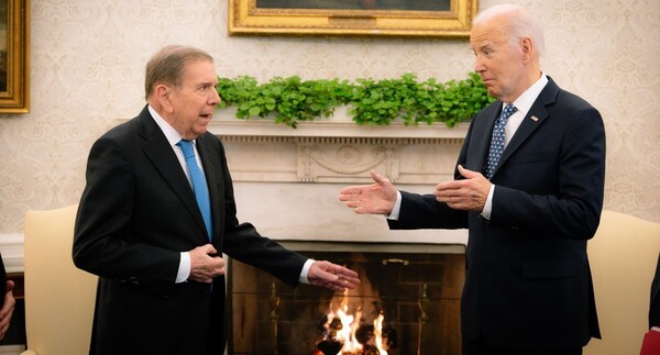 Edmundo González habló con Biden y sigue su gira internacional