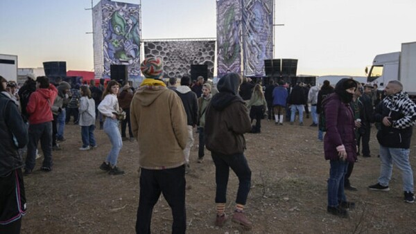 Una macrofiesta rave en España llega a su fin tras seis días continuados de música