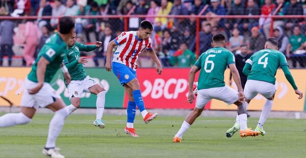 Versus / ¡Buena noticia para la Albirroja! Diego Gómez recibe sanción mínima