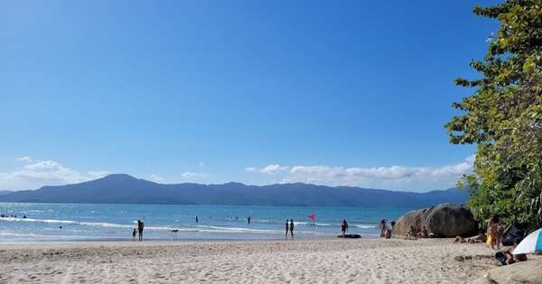 La Nación / Brasil reporta más de 2.000 casos de gastroenterocolitis en playas del sur