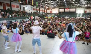 Gobernación reunió a miles de niños en un festejo de Reyes