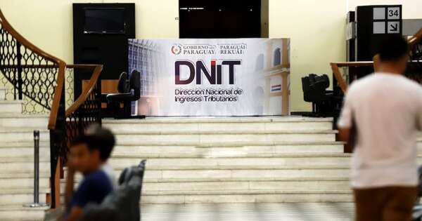 La Nación / DNIT recauda G. 3.200 millones al mes y supera 23 % al piso de anterior institución