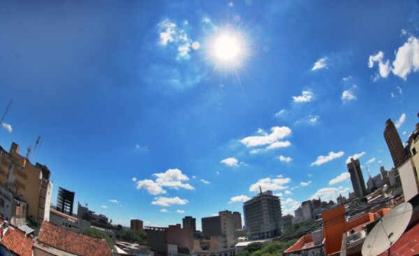 Pronostican un martes caluroso con vientos del sureste