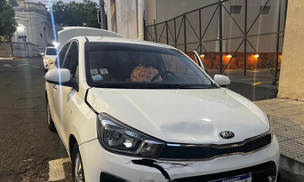 Funcionario de Aseo Urbano pierde la vida tras ser embestido por una automovilista - 1000 Noticias