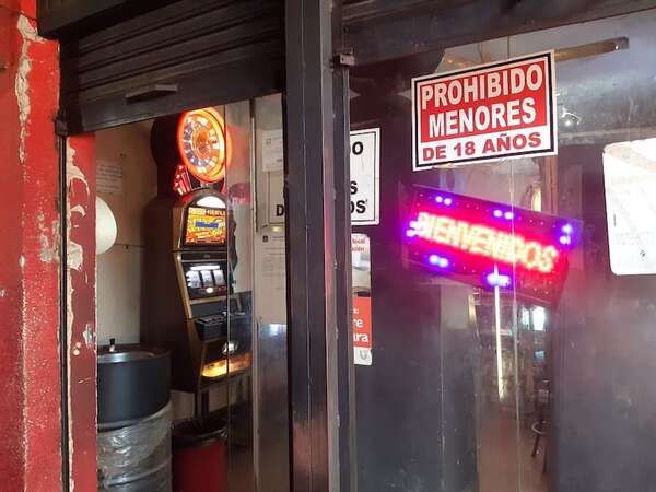 Conajzar tendrá oficina de lucha contra ludopatía y apunta a tragamonedas - Nacionales - ABC Color