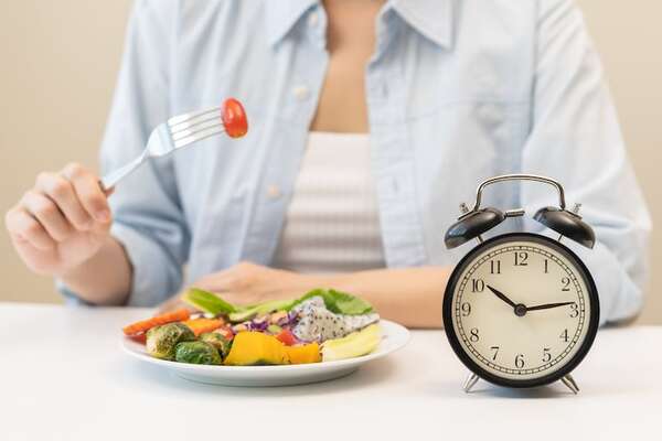 El impacto del ayuno intermitente en el metabolismo: ¿beneficio o riesgo? - Estilo de vida - ABC Color
