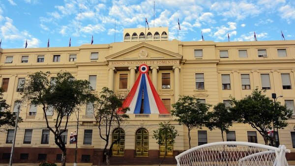 BNF admite burocracia para créditos pero asegura que es para "un mejor control" - 1000 Noticias