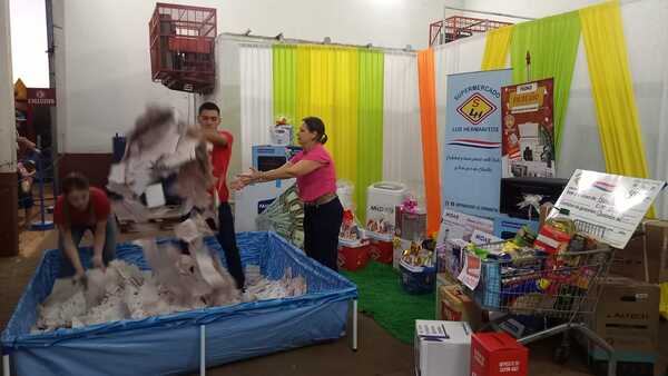 Supermercado Los Hermanitos realizó su gran sorteo con 50 premios imperdibles