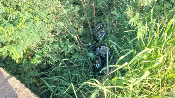 Joven fallece tras chocar contra muro en autopista Ñu Guasu - Noticiero Paraguay
