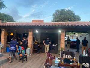 Asalto a Britimp: allanan vivienda ubicada detrás de club de fútbol de Itauguá y otra en Caacupé - Policiales - ABC Color