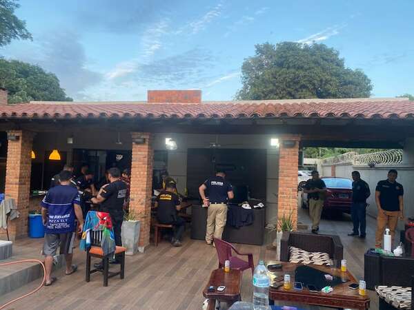 Asalto a Britimp: allanan vivienda ubicada detrás de club de fútbol de Itauguá y otra en Caacupé - Policiales - ABC Color
