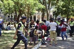 AUDIO: Manifestantes en el microcentro: “Ni el Indert ni la Policía tienen autoridad para ubicarlos en una plaza” - La Primera Mañana - ABC Color