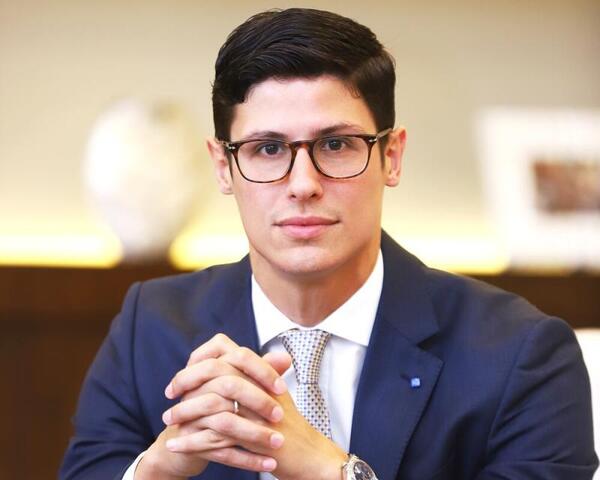 Joshua Abreu renuncia a la Superintendencia de Valores