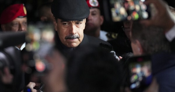 El chavismo dice que Peña desconoce a Maduro para no pagar la deuda con PDVSA