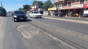 La ruta PY01 está minada de peligrosos baches - Nacionales - ABC Color