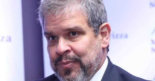 La Nación / Defensa de exministro de Hacienda presentó incidente para evitar imposición de medidas