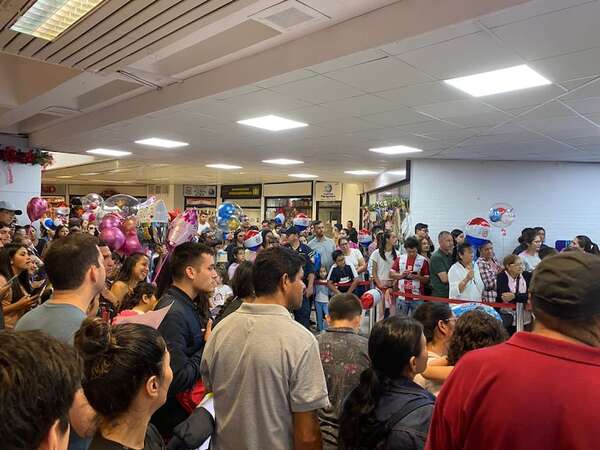 AUDIO: Casi 360 mil personas ingresaron a Paraguay para las fiestas de Fin de Año - Ancho Perfil - ABC Color