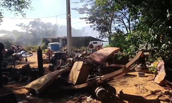 Chatarrería en Coronel Oviedo bajo investigación tras incendio y presuntas irregularidades - OviedoPress
