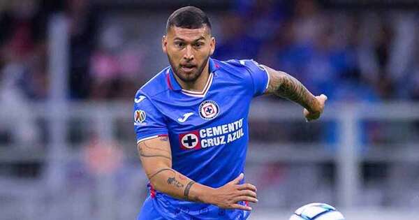 La Nación / Juan Escobar quedó libre de Cruz Azul