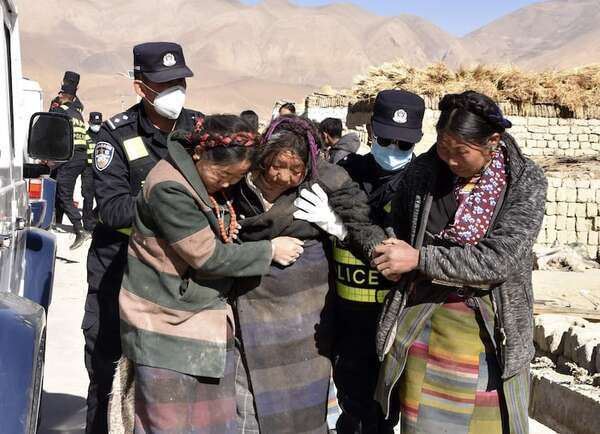 China intensifica trabajos de rescate tras seísmo que deja 126 muertos en el Tíbet - Mundo - ABC Color